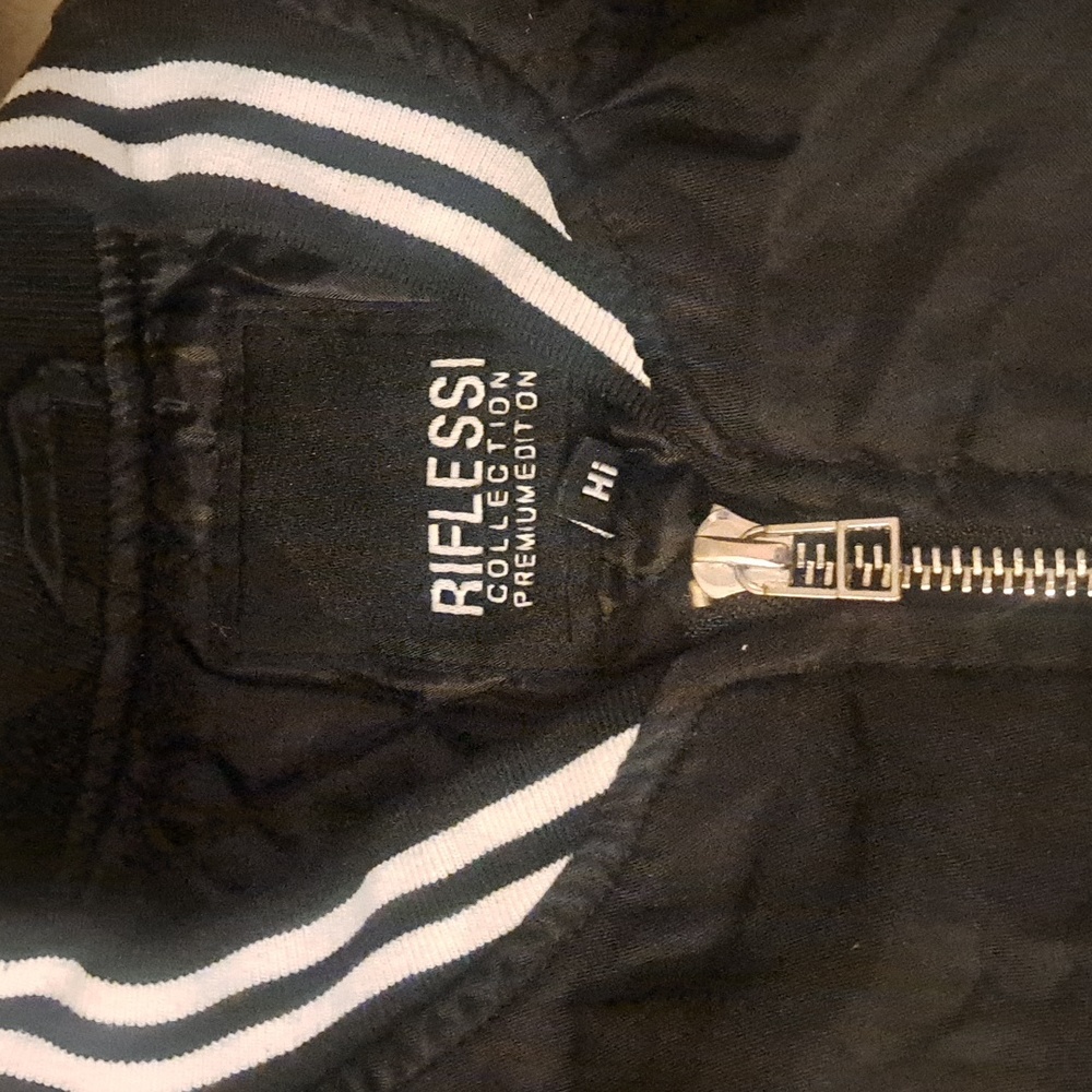 Jacket - Picture 3 of 4